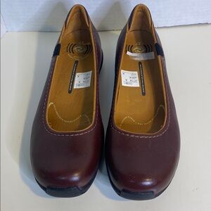 Aura Z7 Leather Shoes Burgundy flat shoes women's Size 7